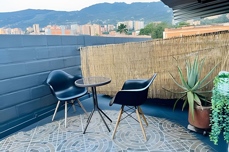 Duplex con terraza en el corazón de Envigado 300mb